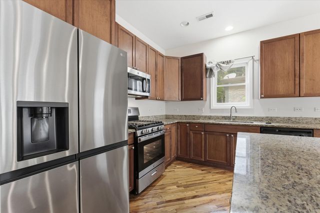 7018 N Ashland Boulevard 1N, Chicago, IL 60626