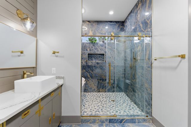 1105 Stockell St, Nashville, TN 37207