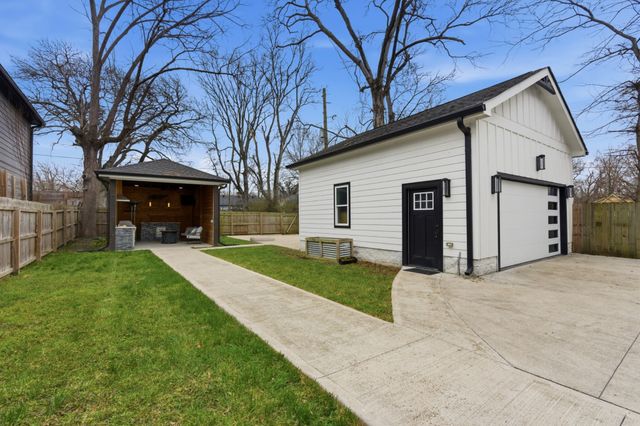 1105 Stockell St, Nashville, TN 37207