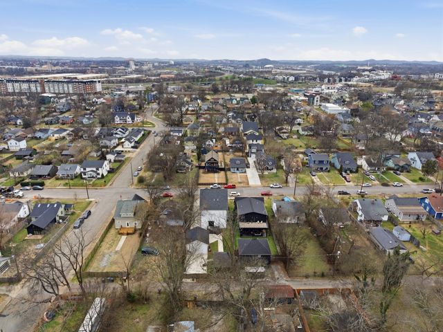 1105 Stockell St, Nashville, TN 37207