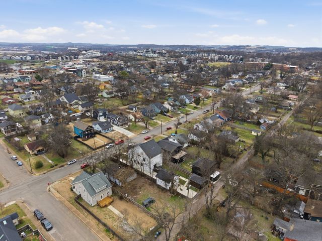 1105 Stockell St, Nashville, TN 37207