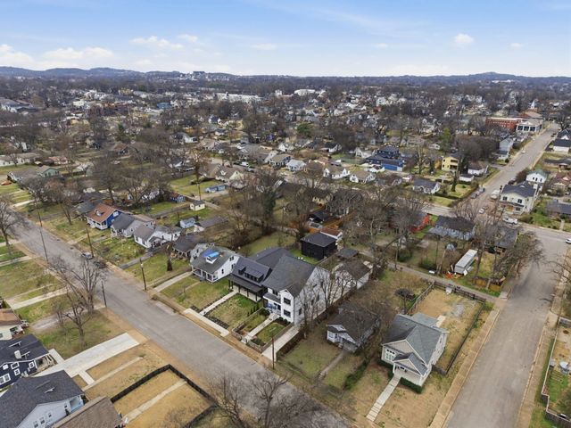1105 Stockell St, Nashville, TN 37207