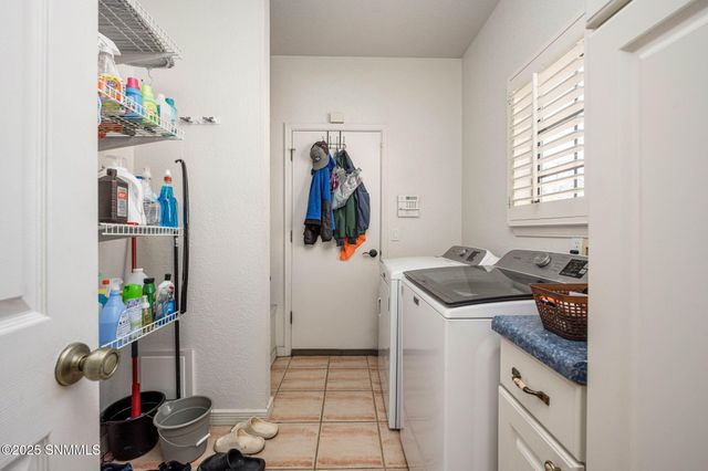 5024 Moon Shadow Place, Las Cruces, NM 88011