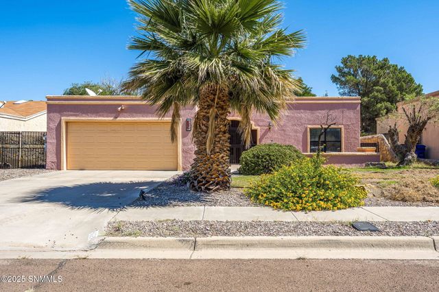 5024 Moon Shadow Place, Las Cruces, NM 88011