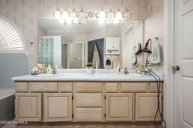 5024 Moon Shadow Place, Las Cruces, NM 88011