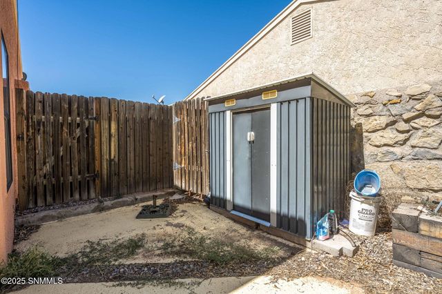 5024 Moon Shadow Place, Las Cruces, NM 88011