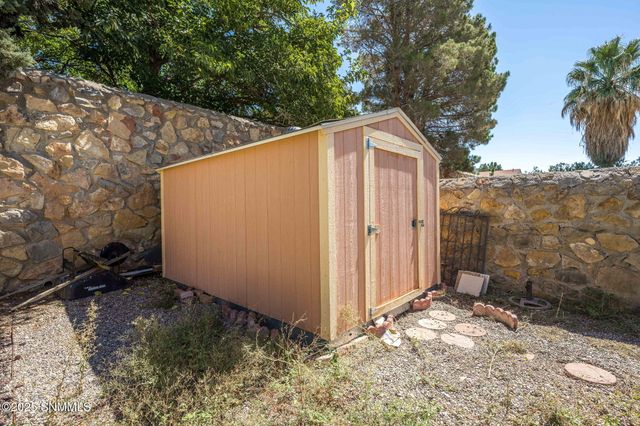 5024 Moon Shadow Place, Las Cruces, NM 88011