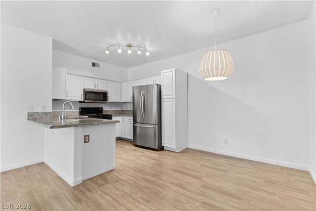 5751 East Hacienda Avenue 222, Las Vegas, NV 89122