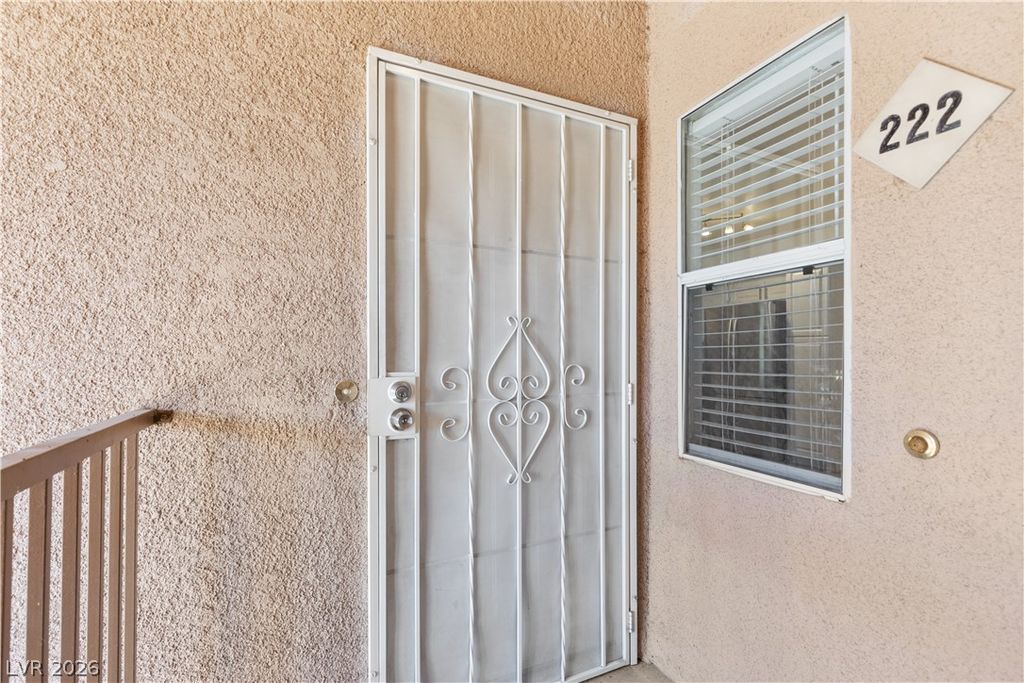 5751 East Hacienda Avenue 222, Las Vegas, NV 89122 — photo 3