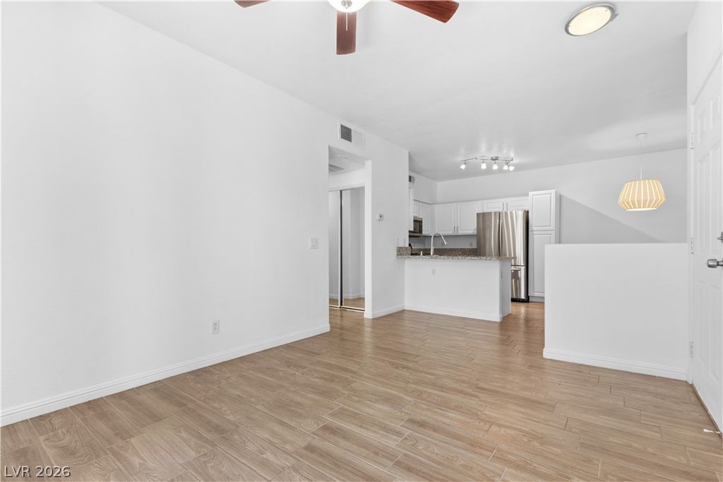 5751 East Hacienda Avenue 222, Las Vegas, NV 89122 — photo 5