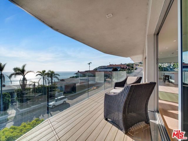 18109 Coastline Drive, Malibu, CA 90265