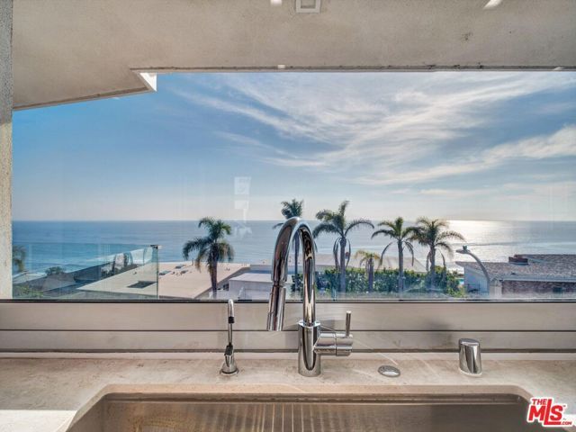18109 Coastline Drive, Malibu, CA 90265