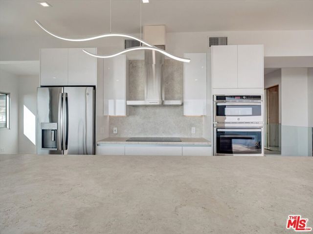 18109 Coastline Drive, Malibu, CA 90265