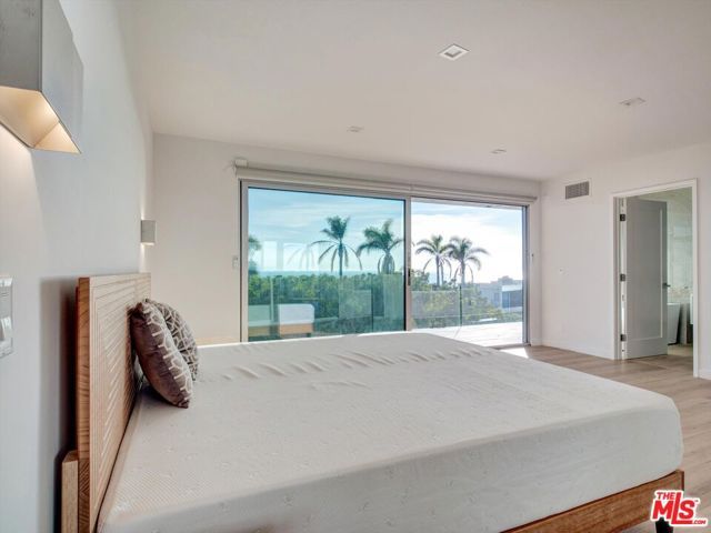 18109 Coastline Drive, Malibu, CA 90265