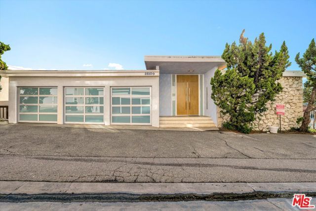 18109 Coastline Drive, Malibu, CA 90265