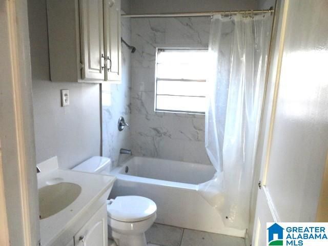 905 LYNNDALE LANE, Birmingham, AL 35214