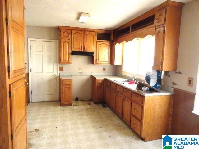 905 LYNNDALE LANE, Birmingham, AL 35214