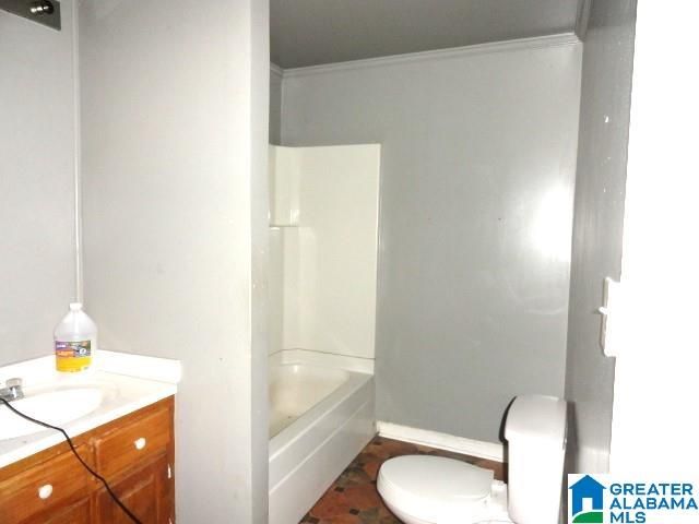 905 LYNNDALE LANE, Birmingham, AL 35214