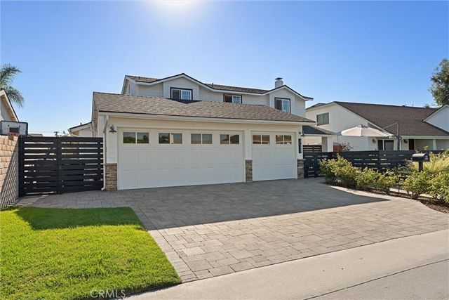 20332 Mansard Lane, Huntington Beach, CA 92646