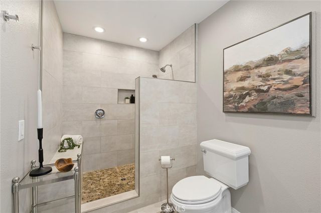20332 Mansard Lane, Huntington Beach, CA 92646