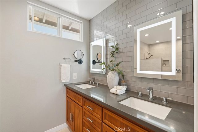 20332 Mansard Lane, Huntington Beach, CA 92646
