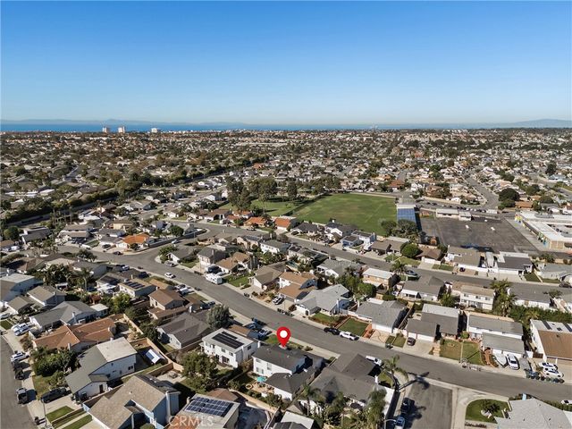 20332 Mansard Lane, Huntington Beach, CA 92646