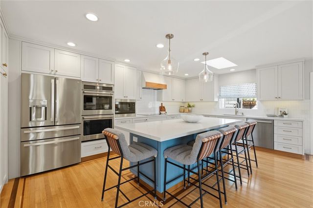 20332 Mansard Lane, Huntington Beach, CA 92646
