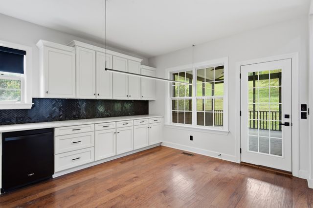 9337 Norwegian Red Dr, Nolensville, TN 37135
