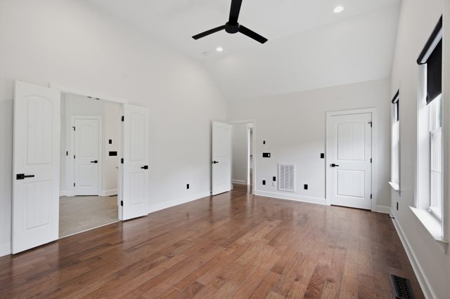 9337 Norwegian Red Dr, Nolensville, TN 37135
