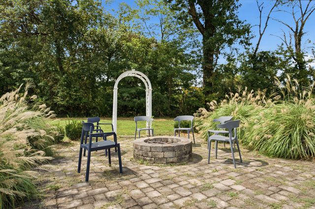 9337 Norwegian Red Dr, Nolensville, TN 37135