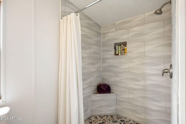 2064 PINEWOOD Drive, Overgaard, AZ 85933