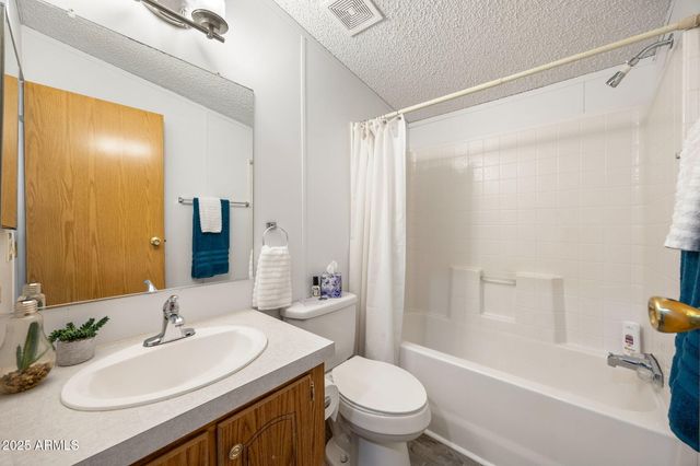 2064 PINEWOOD Drive, Overgaard, AZ 85933