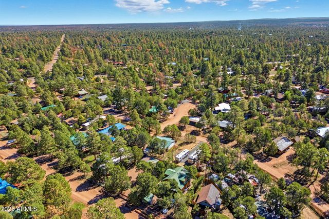 2064 PINEWOOD Drive, Overgaard, AZ 85933