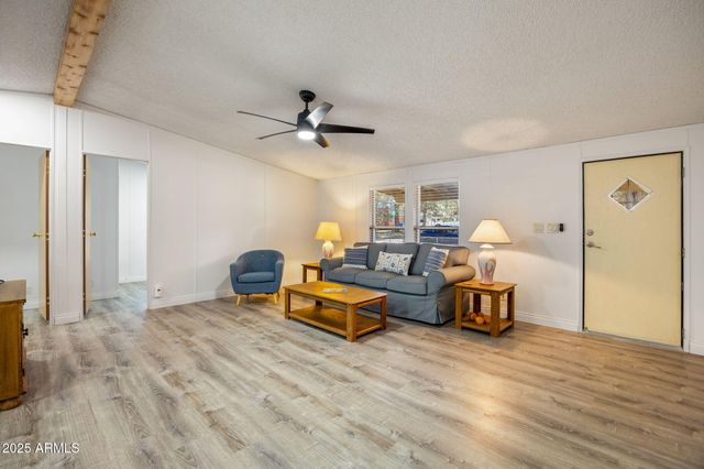 2064 PINEWOOD Drive, Overgaard, AZ 85933