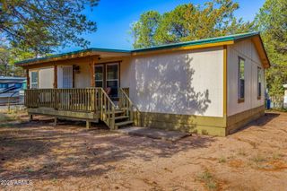 2064 PINEWOOD Drive, Overgaard, AZ 85933