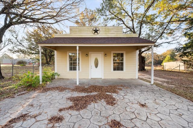 8124 Fm 416, Streetman, TX 75859