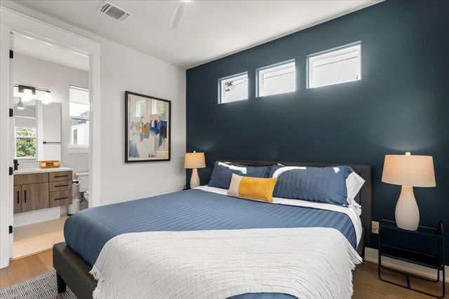 2104 E 2nd ST 2, Austin, TX 78702