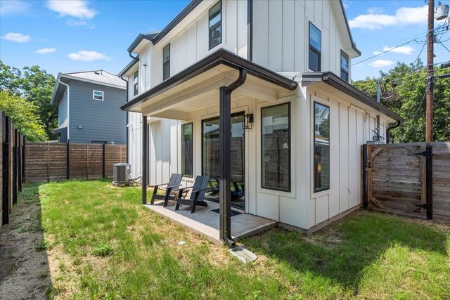 2104 E 2nd ST 2, Austin, TX 78702