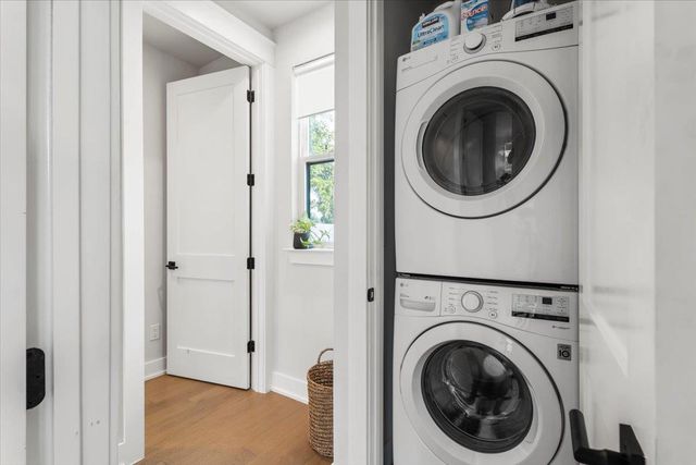 2104 E 2nd ST 2, Austin, TX 78702