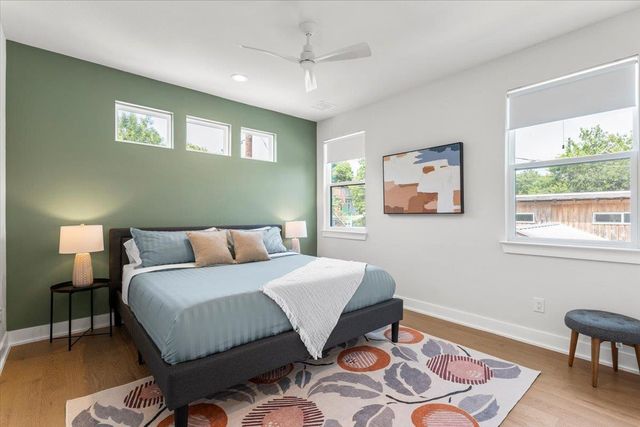 2104 E 2nd ST 2, Austin, TX 78702