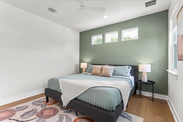 2104 E 2nd ST 2, Austin, TX 78702