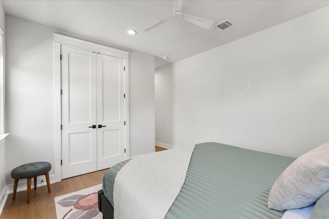 2104 E 2nd ST 2, Austin, TX 78702