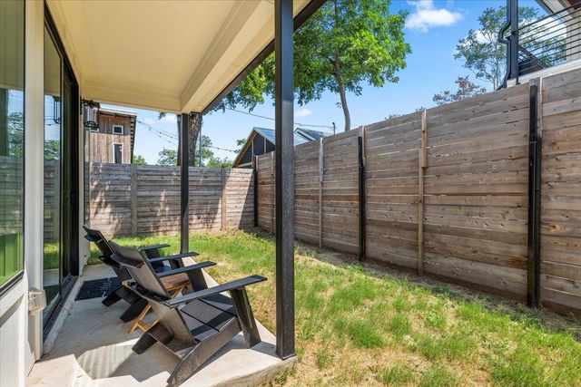 2104 E 2nd ST 2, Austin, TX 78702