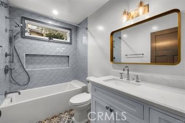 641 11th Street, Manhattan Beach, CA 90266