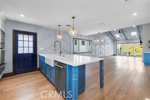 641 11th Street, Manhattan Beach, CA 90266
