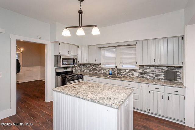 4322 Willys Parkway, Toledo, OH 43612