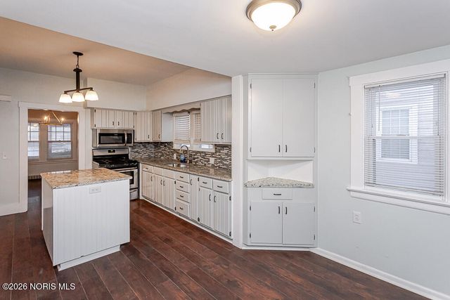 4322 Willys Parkway, Toledo, OH 43612