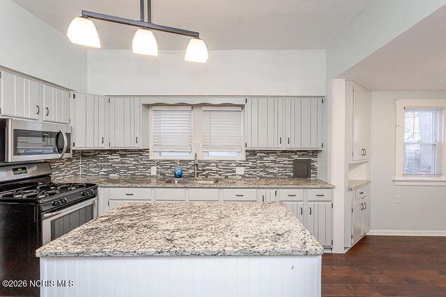 4322 Willys Parkway, Toledo, OH 43612