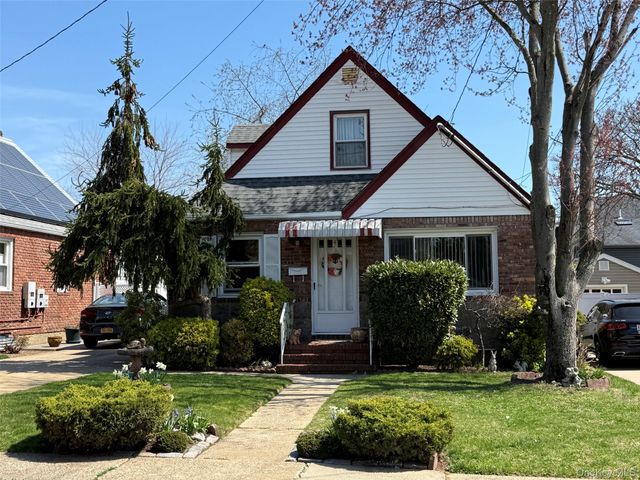 495 Harding Avenue, West Hempstead, NY 11552