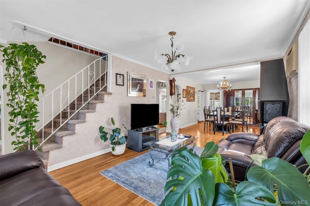 495 Harding Avenue, West Hempstead, NY 11552